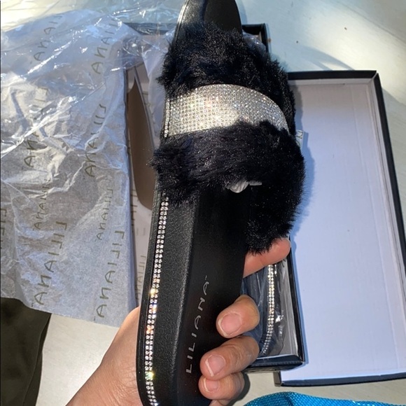 Black & Bling Magnolia 3 Slides - Picture 5 of 8